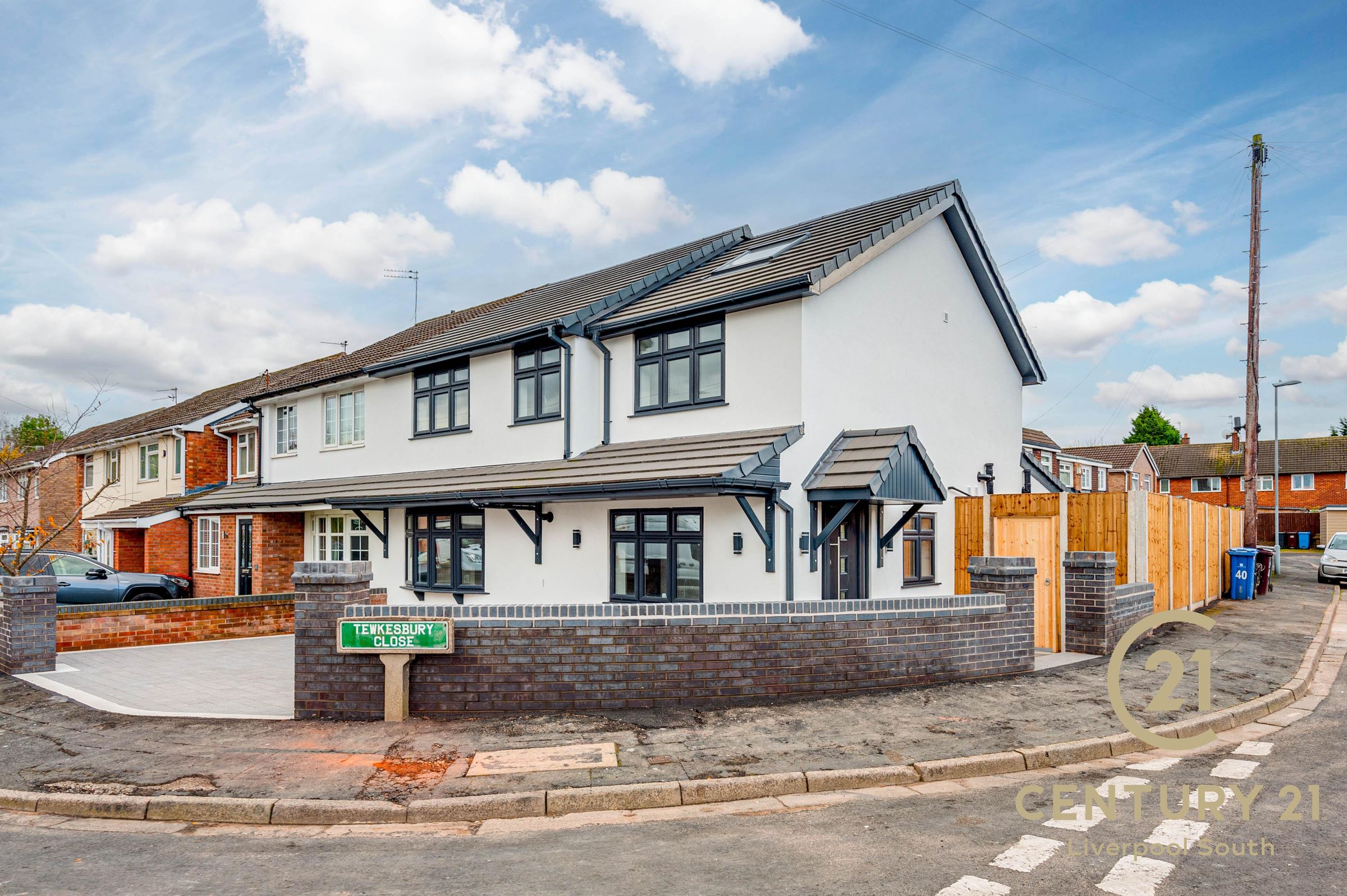 5 bed semidetached house for sale in Grassington Crescent, Liverpool