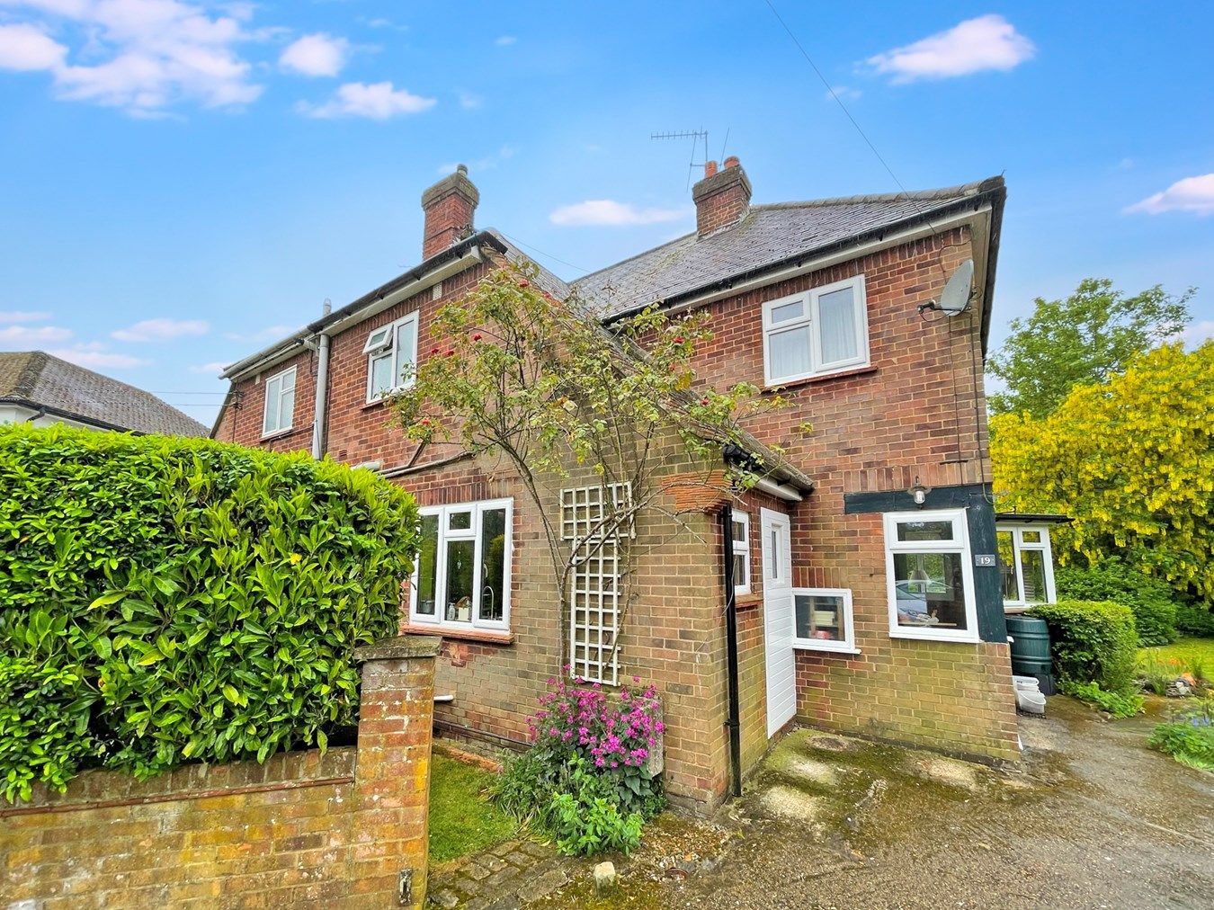 4 bed semidetached house for sale in Chestnut Close, Amersham HP6 Zoopla
