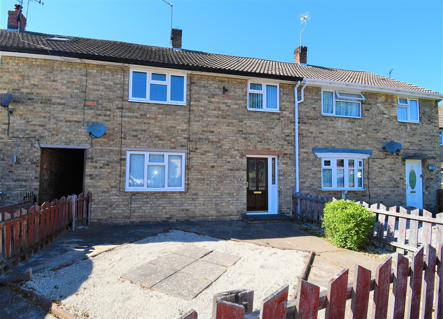 3 bed terraced house for sale in Ecclesfield Avenue, Greatfield, Hull