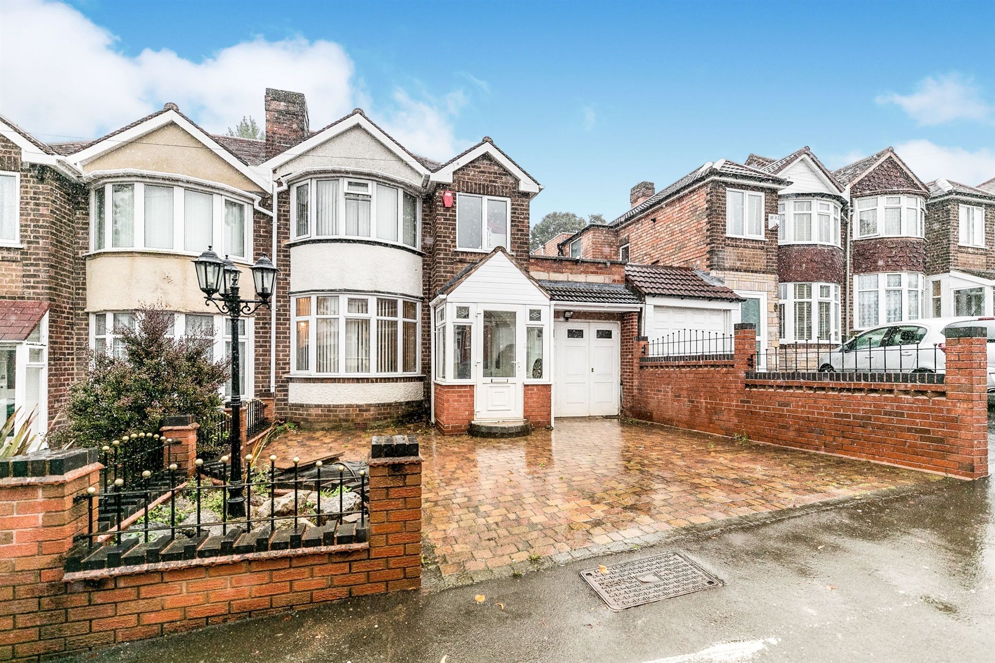 3 bed semidetached house for sale in Warmington Road, Sheldon