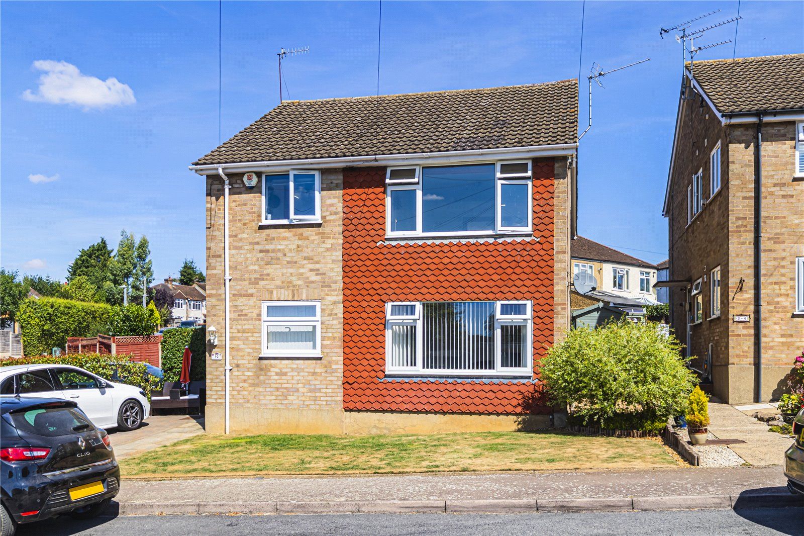 2 bed for sale in Oliver Close, Nash Mills, Hemel Hempstead