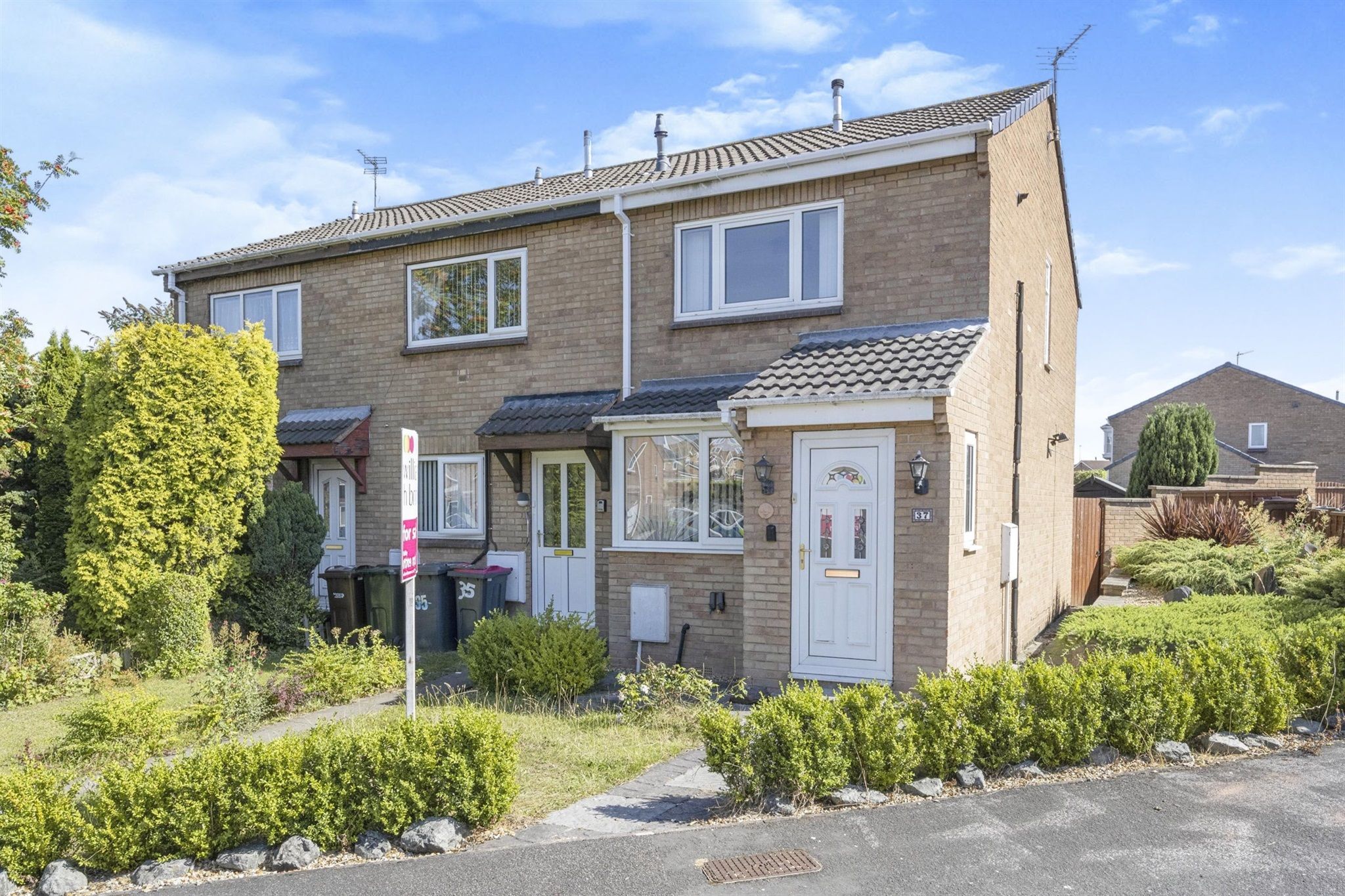 2 bed end terrace house for sale in Armstrong Walk, Maltby, Rotherham