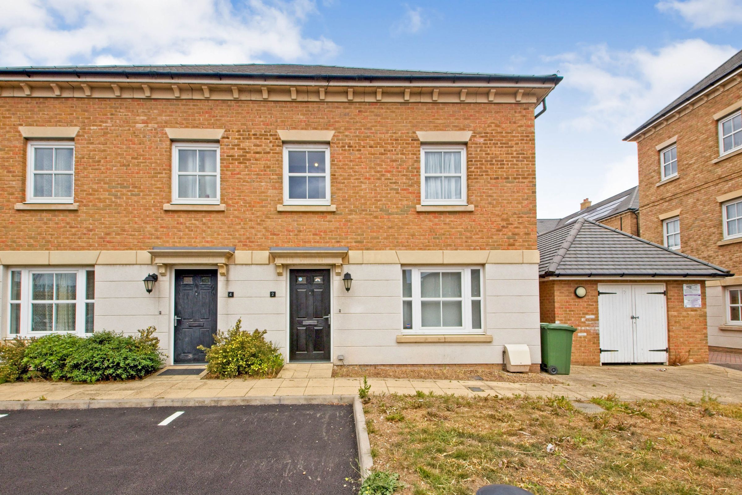 4 bed semidetached house for sale in Scarlet Road, Erith DA8 Zoopla