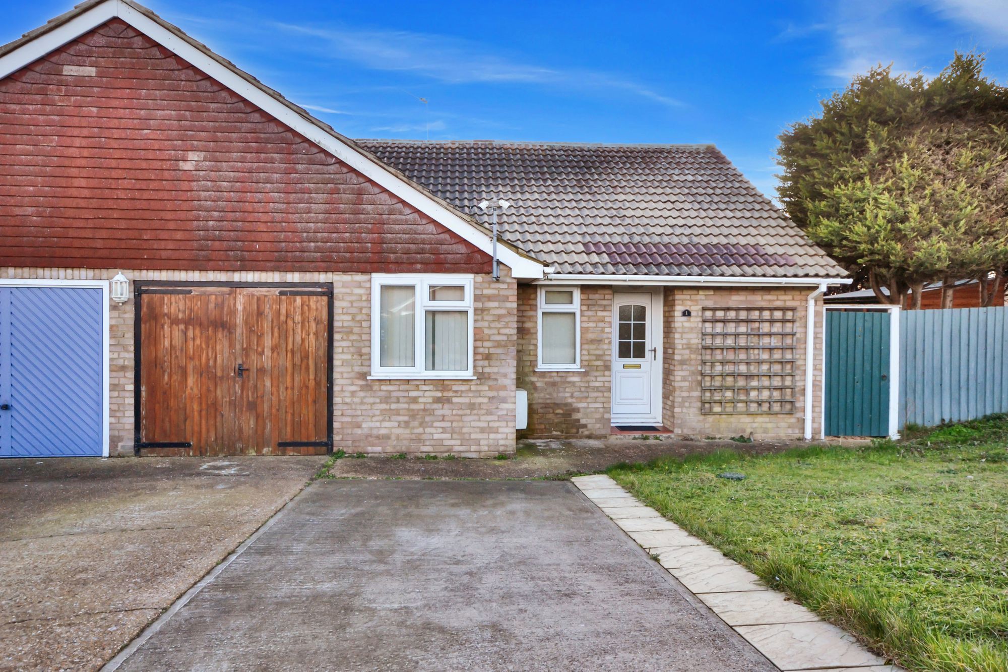 3 bed semidetached bungalow for sale in Ash Grove, Lydd TN29 Zoopla