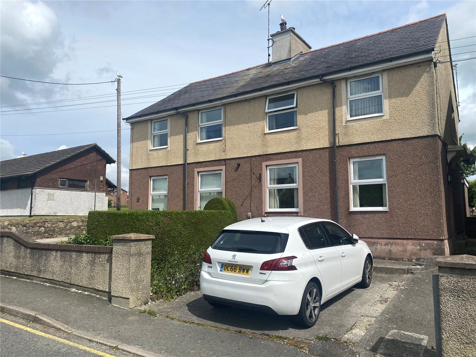 3 bed semidetached house for sale in Isgraig, Llangefni, Sir Ynys Mon