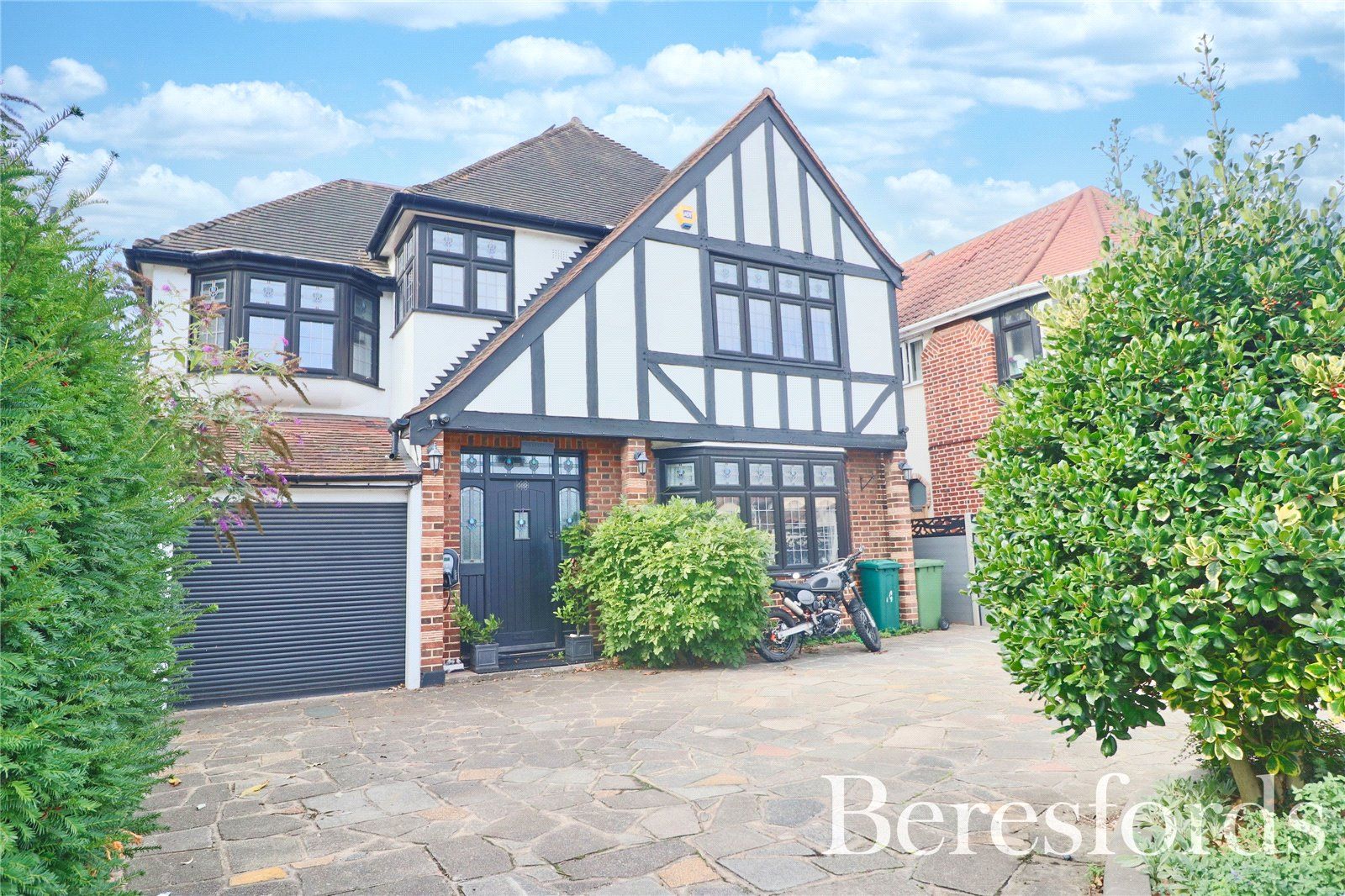 5 bed detached house for sale in Corbets Tey Road, Upminster RM14 Zoopla