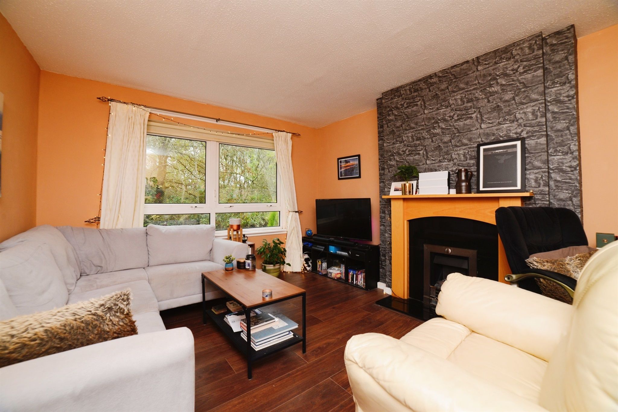 2 bed terraced house for sale in Station Avenue, Howwood, Johnstone PA9