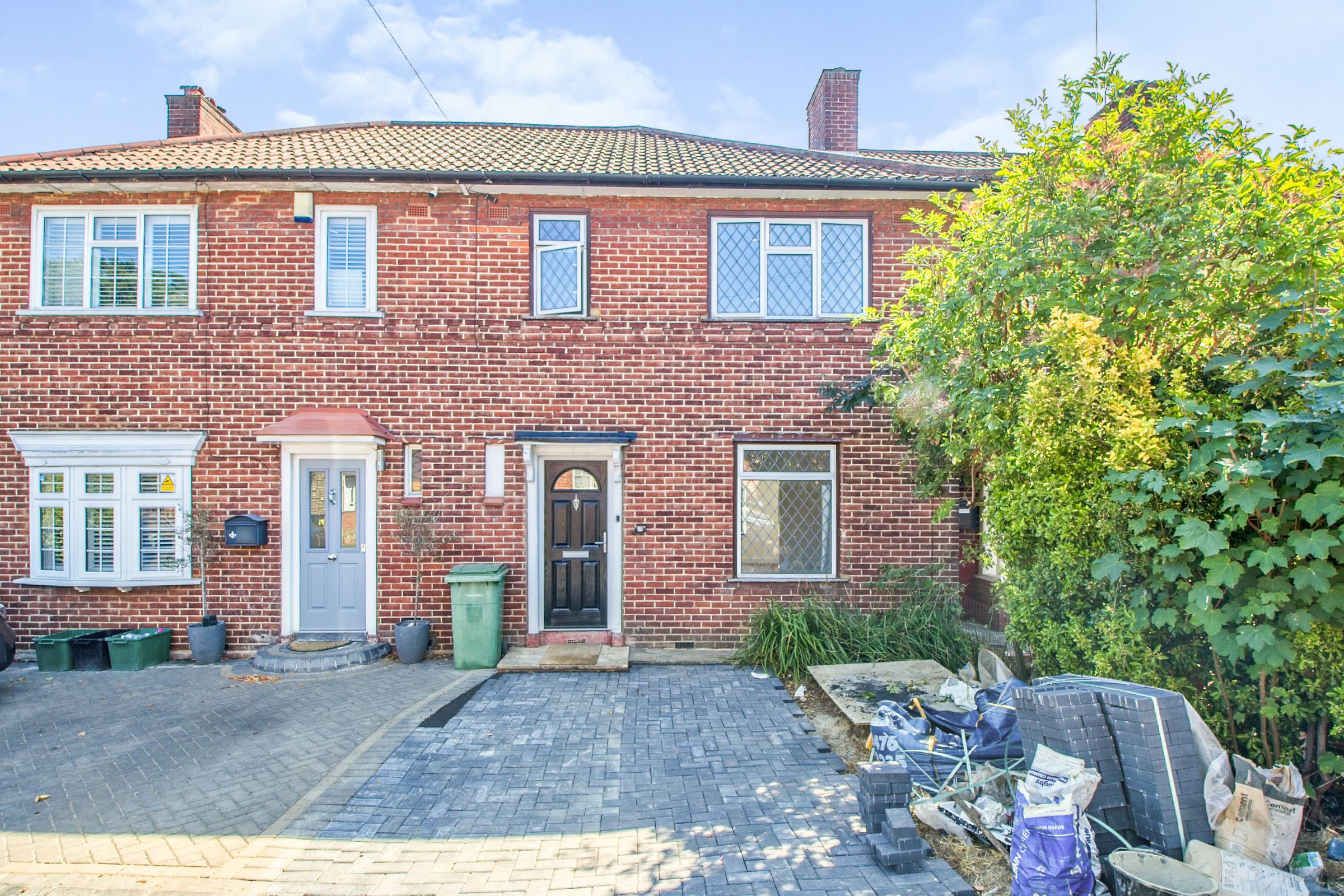 3 bed terraced house for sale in Framlingham Crescent, London SE9 Zoopla