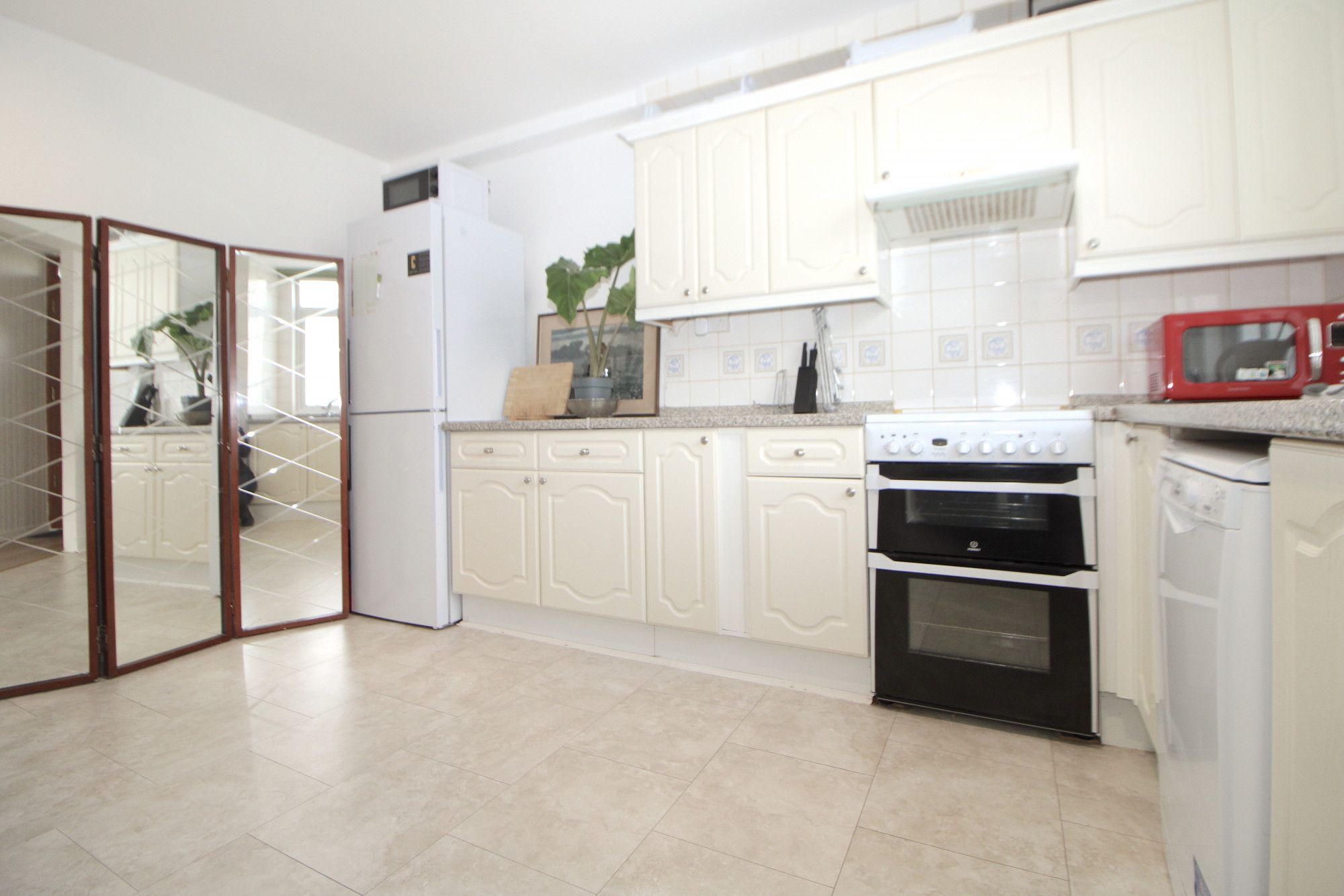 2 bed property for sale in Clipper House, Manchester Road, London E14