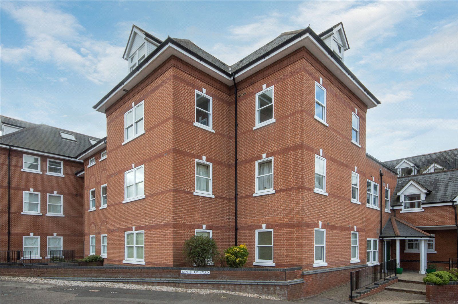 Hermitage House, Bentfield Road, Stansted, Essex CM24  