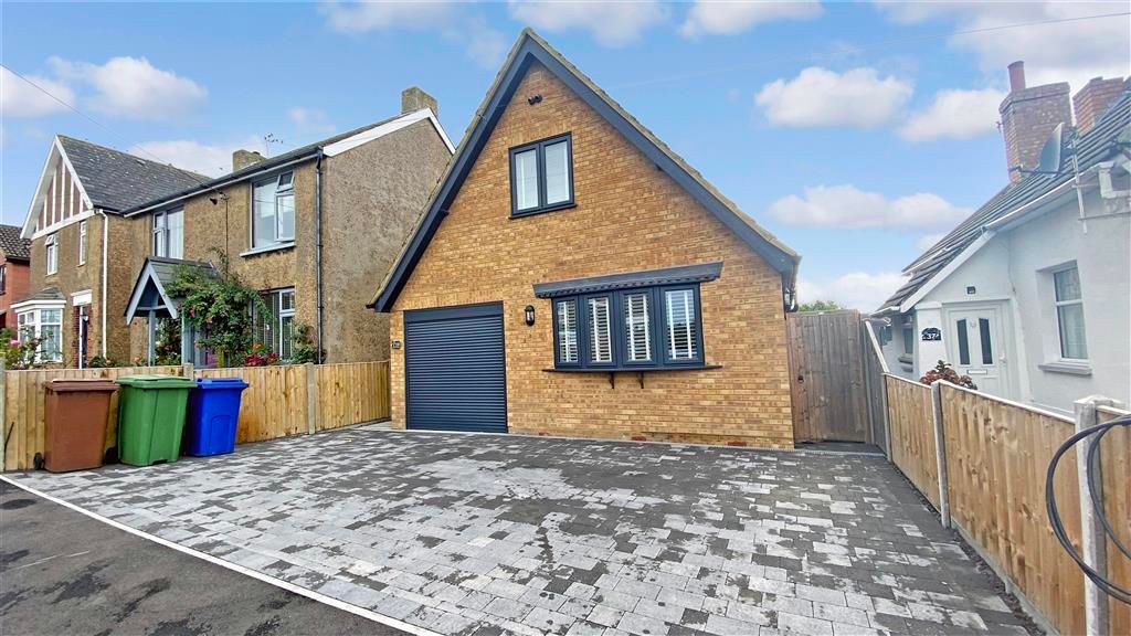 3 bed bungalow for sale in Southdown Road, Halfway, Sheerness, Kent