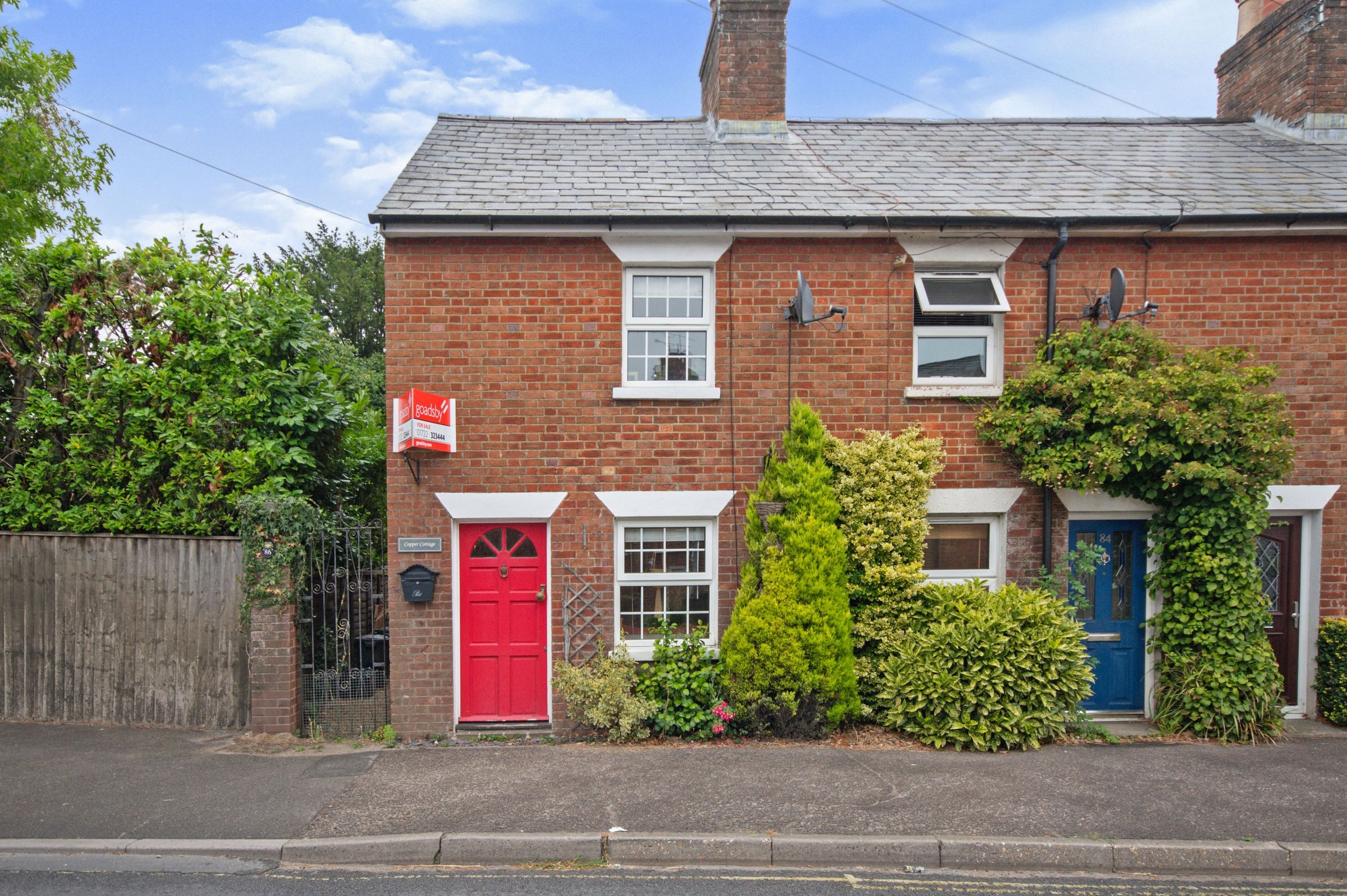 2 bed end terrace house for sale in Shaftesbury Street, Fordingbridge