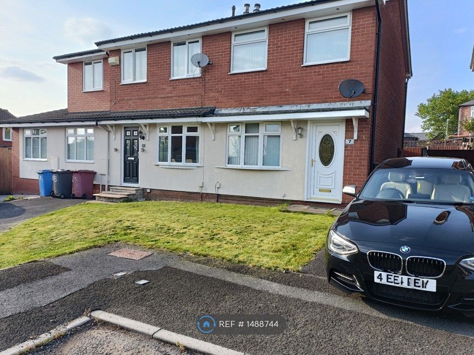 2 bed semidetached house to rent in Peel Close, Whiston, Prescot L35