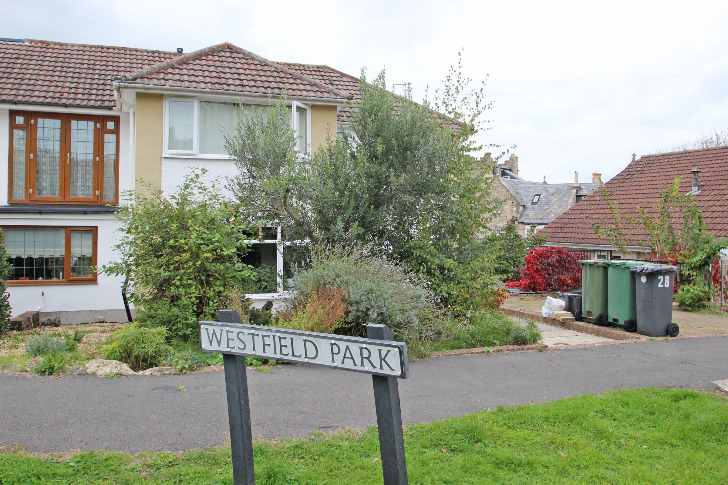 4 bed semidetached house for sale in Westfield Park, Ryde PO33 Zoopla