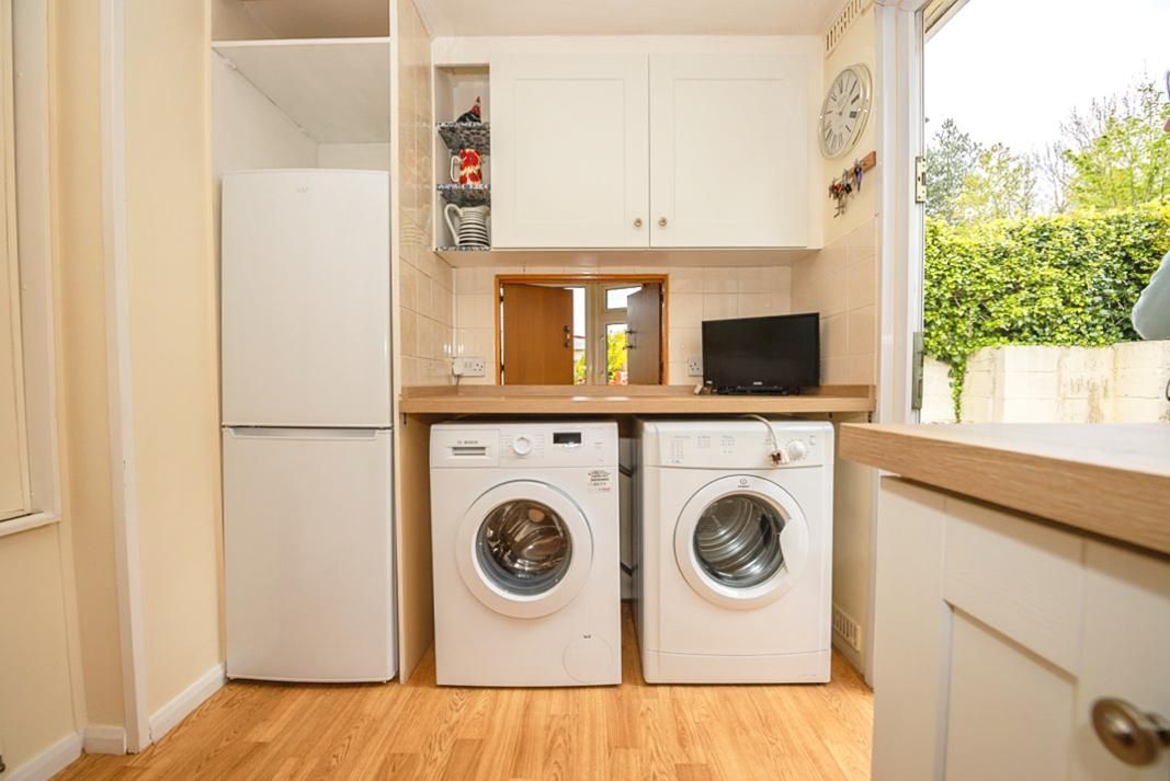 2 bed property for sale in Caddington Park, Skimpot Lane, Skimpot, Luton LU1 Zoopla