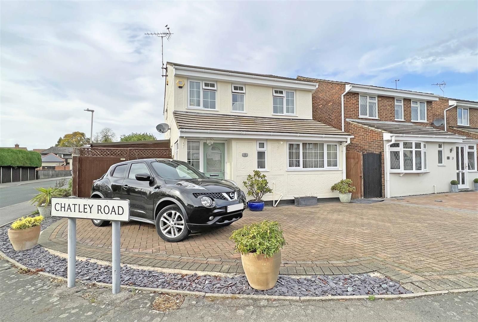 3 bed detached house for sale in Chatley Road, Great Leighs, Chelmsford CM3 Zoopla