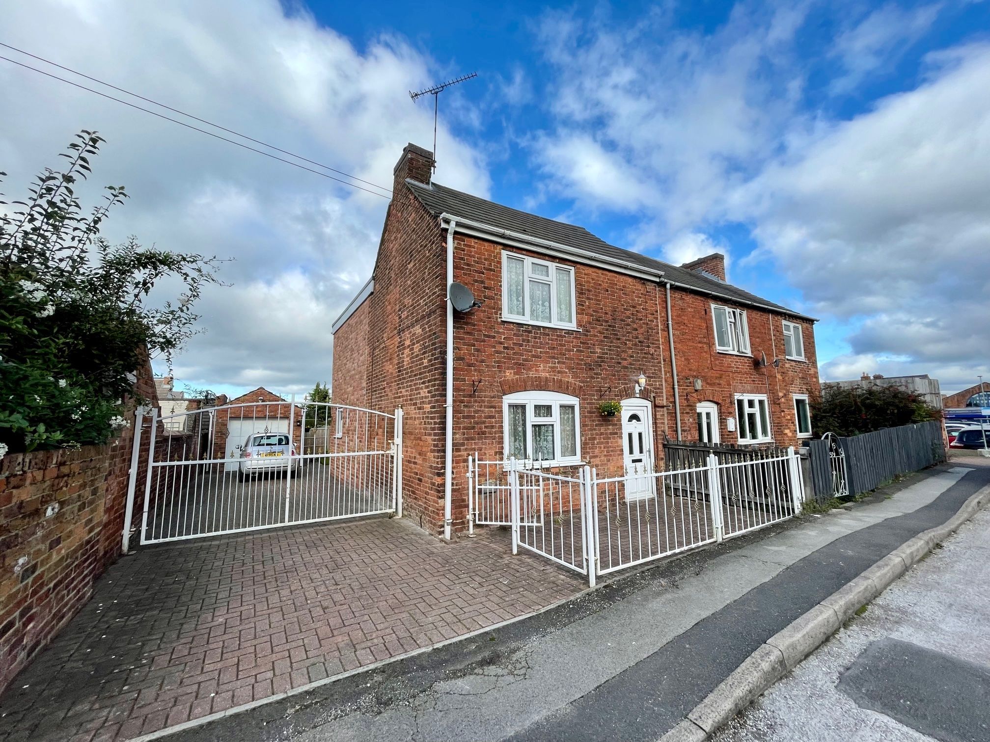 3 bed semidetached house for sale in Wall Street, Ripley DE5 Zoopla