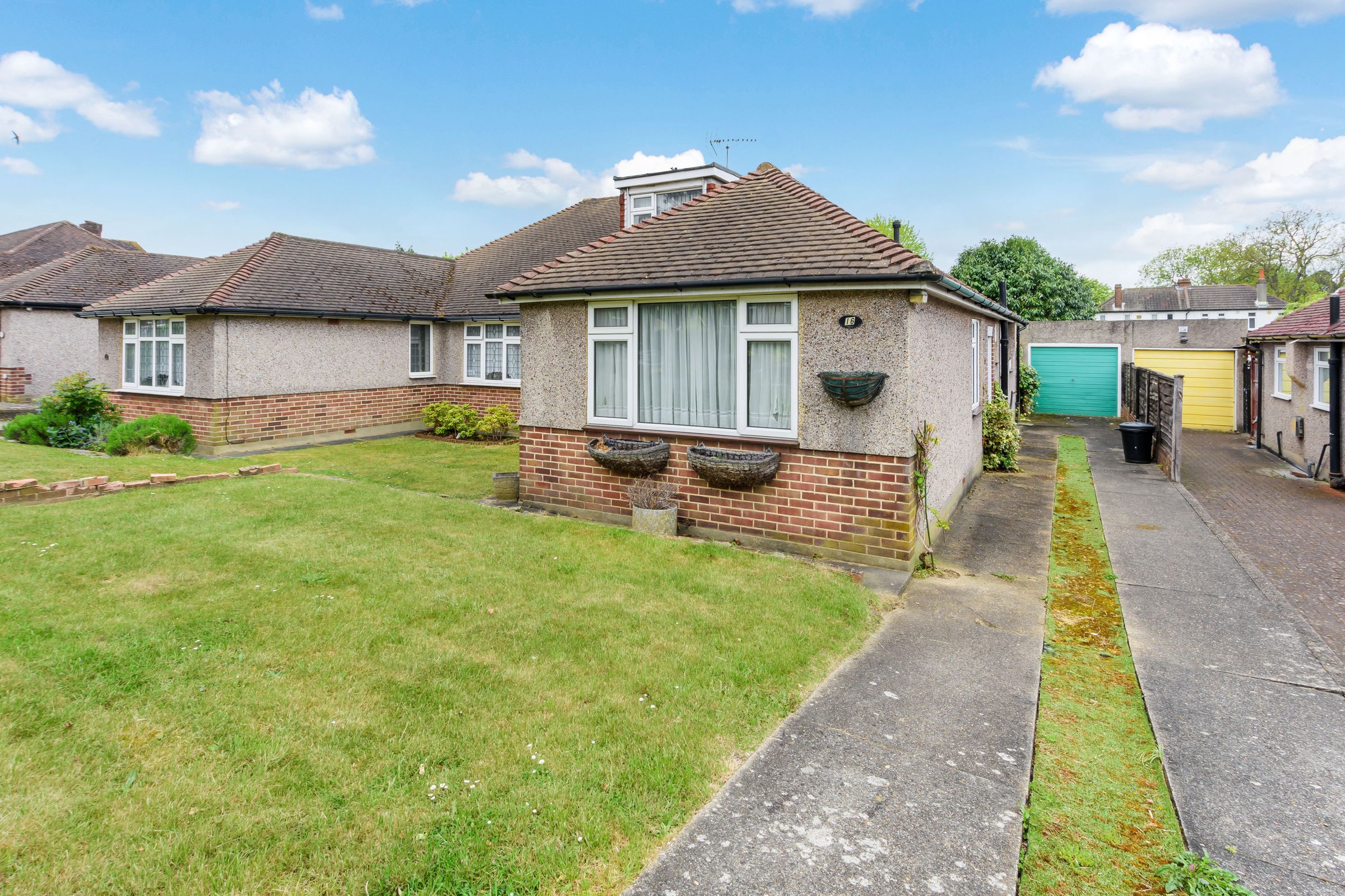 4 bed semidetached bungalow for sale in Gillmans Road, Orpington BR5 Zoopla