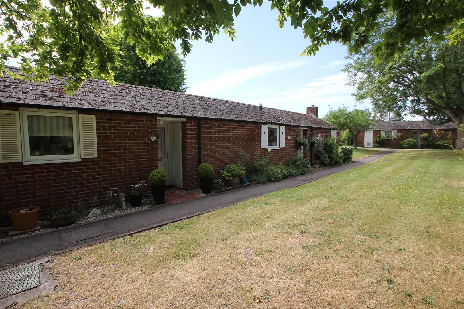 1 bed terraced bungalow for sale in Dibleys, Blewbury, Didcot OX11 Zoopla