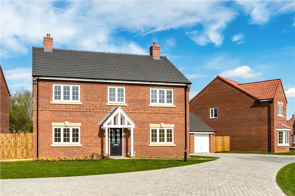 New home, 5 bed detached house for sale in "Thornbridge" at Starflower