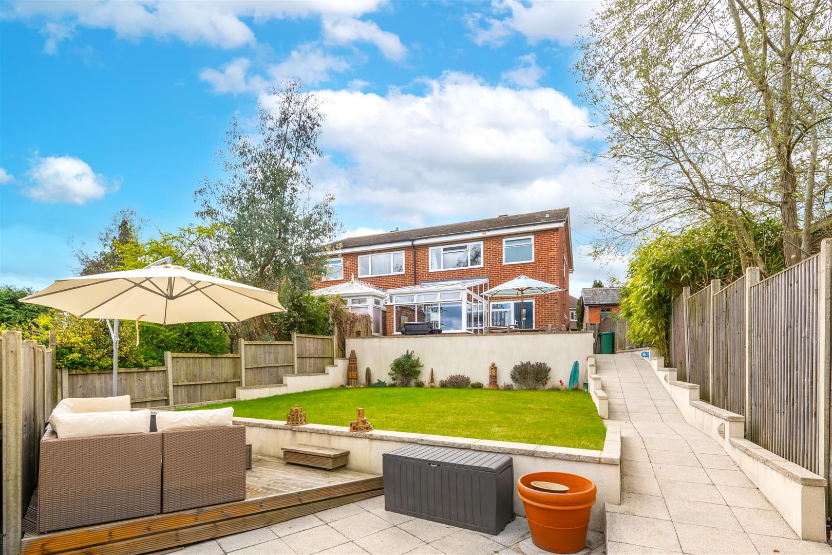 3 bed property for sale in Earlswood Road, Redhill RH1 Zoopla