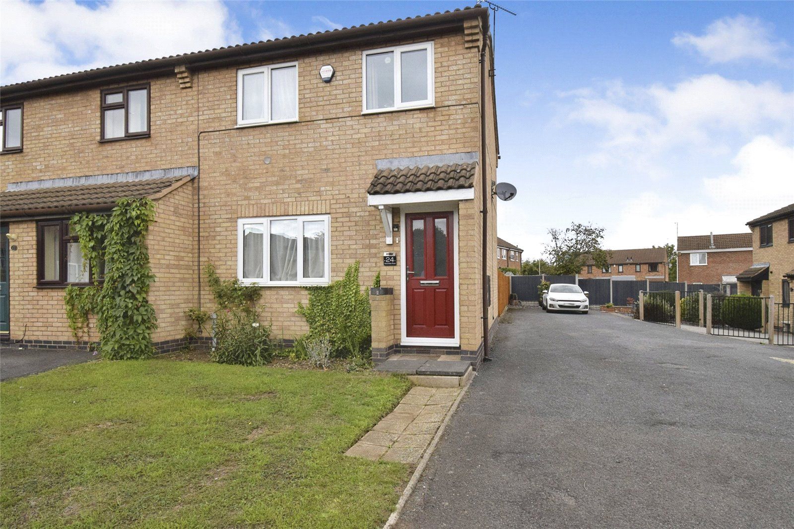 3 bed semidetached house for sale in Saxondale Road, Wigston, Leicestershire LE18 Zoopla