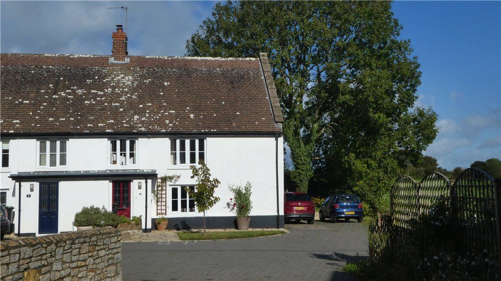 2 bed semidetached house to rent in Ash Farm Close, Salwayash