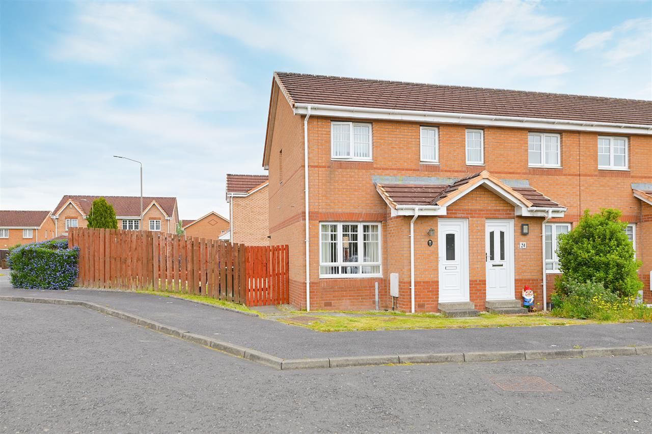 2 bed end terrace house for sale in Gilfillan Place, Carronshore