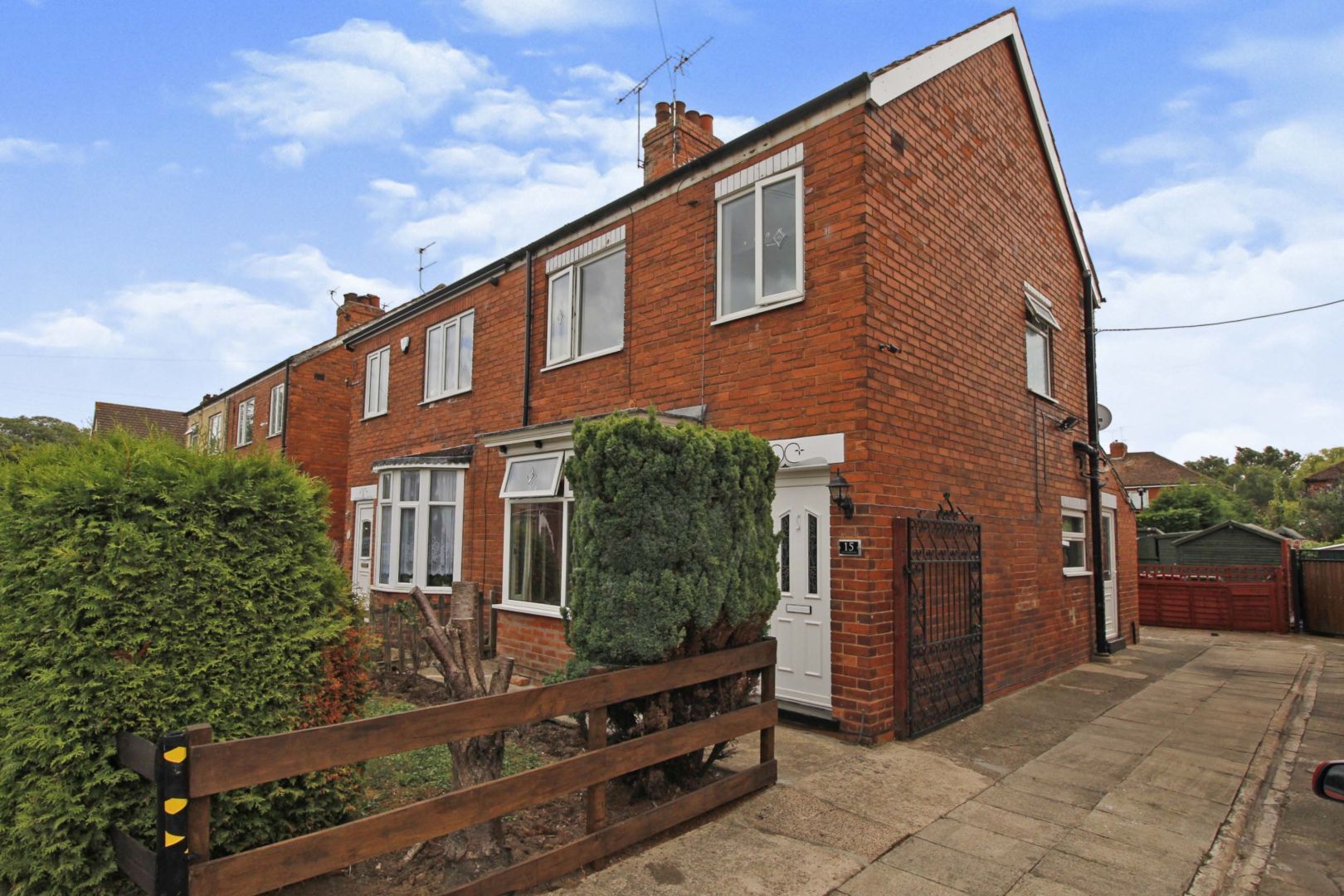 3 bed semidetached house for sale in Collinson Avenue, Scunthorpe DN15 Zoopla