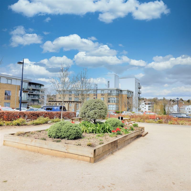 2 bed flat for sale in Arundel Square, Maidstone ME15 Zoopla
