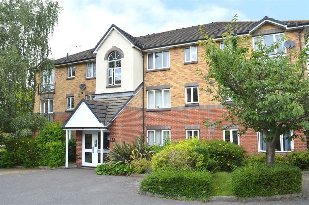 Parry Drive, Weybridge, Surrey KT13  