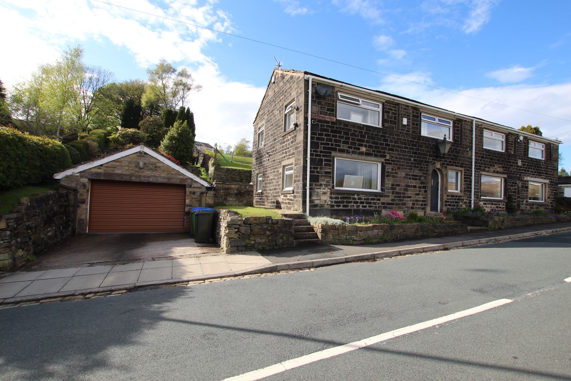 3 bed semidetached house for sale in Mount Pleasant, Calderbrook Road
