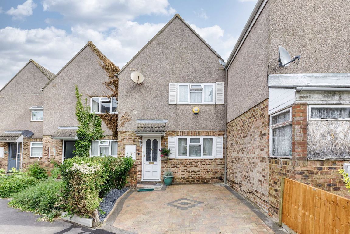 2 bed property for sale in Dickenson Road, Feltham TW13 Zoopla