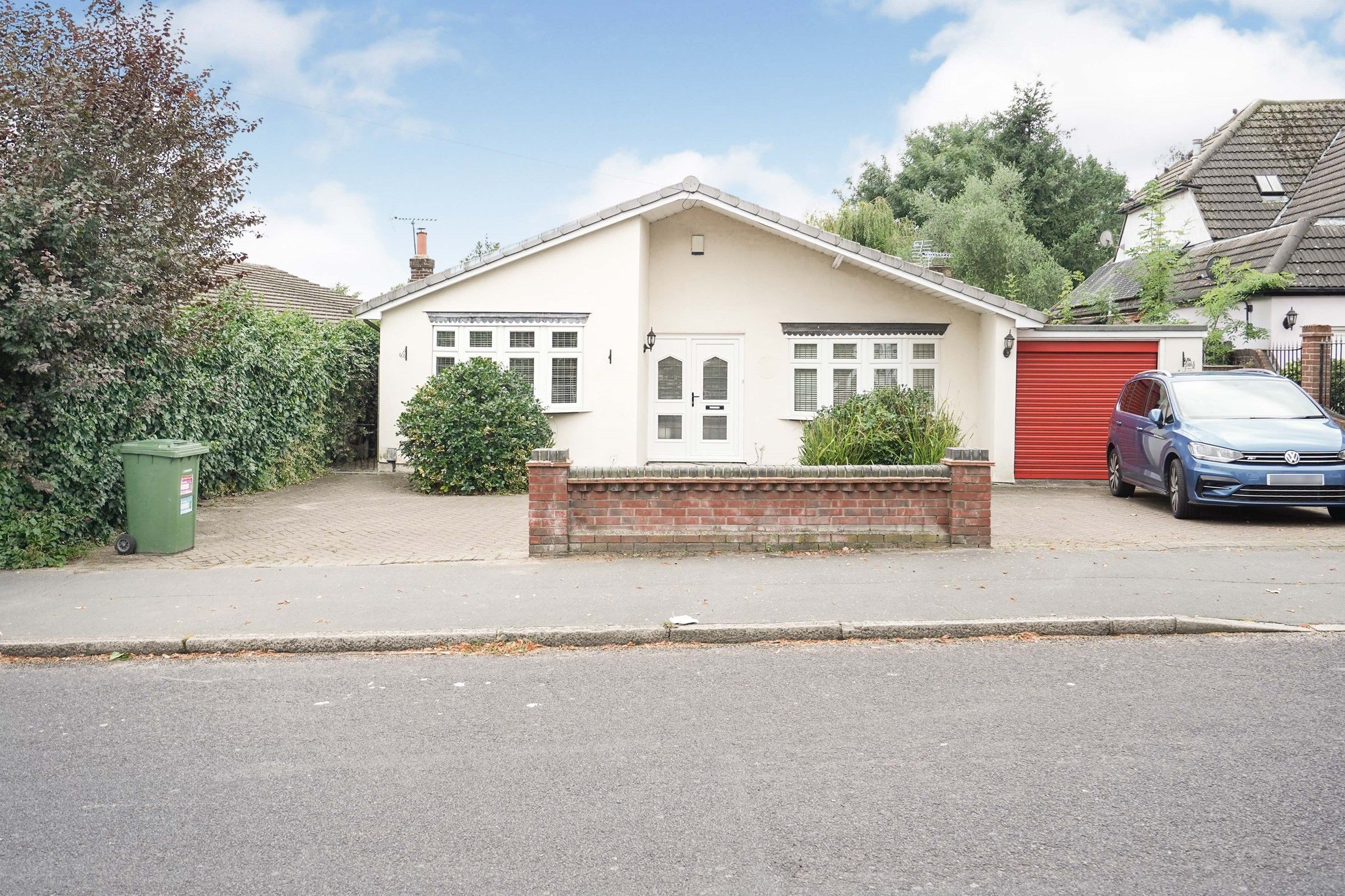3 bed bungalow for sale in Herbert Road, Hornchurch, Essex, United