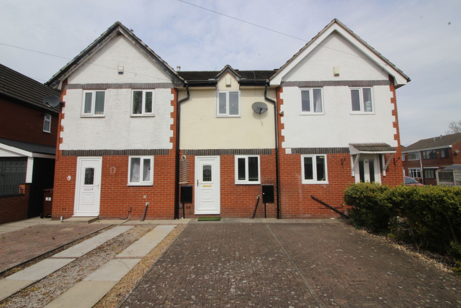 2 bed mews house for sale in Platt Bridge, Wigan WN2 Zoopla