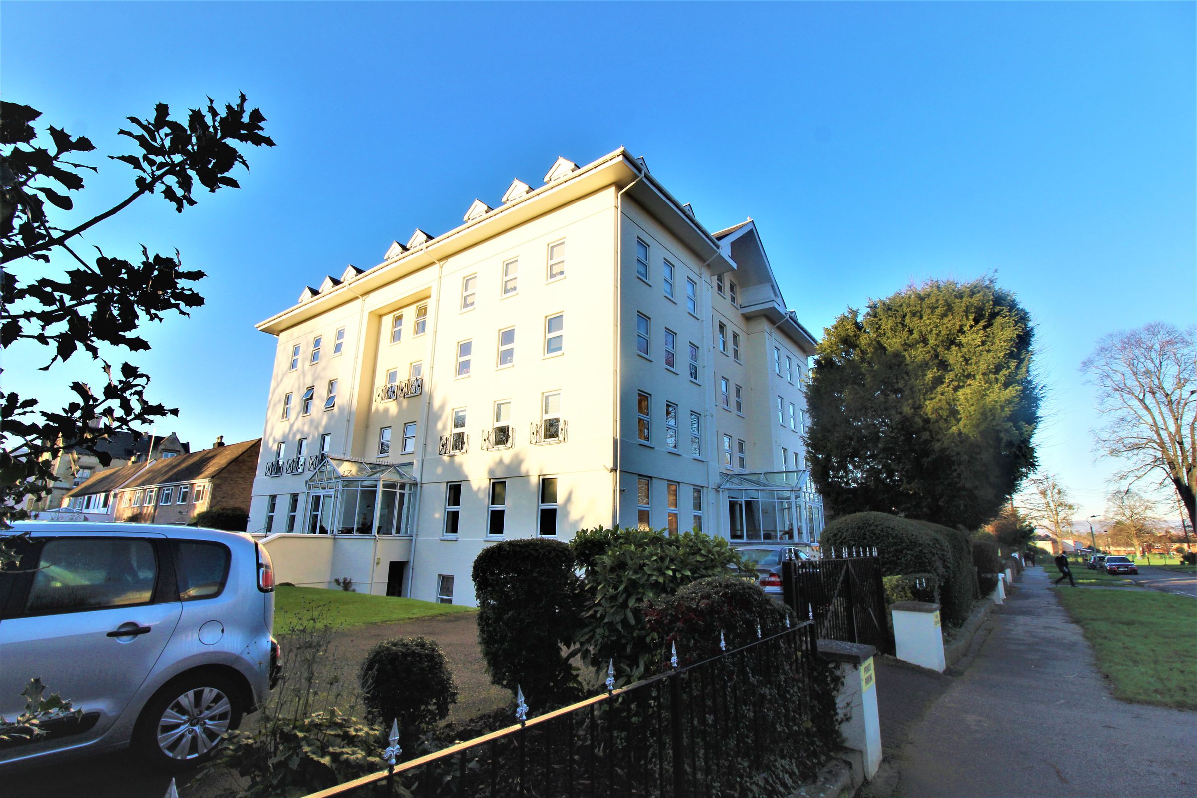 Westbourne Drive, Pittville GL52  