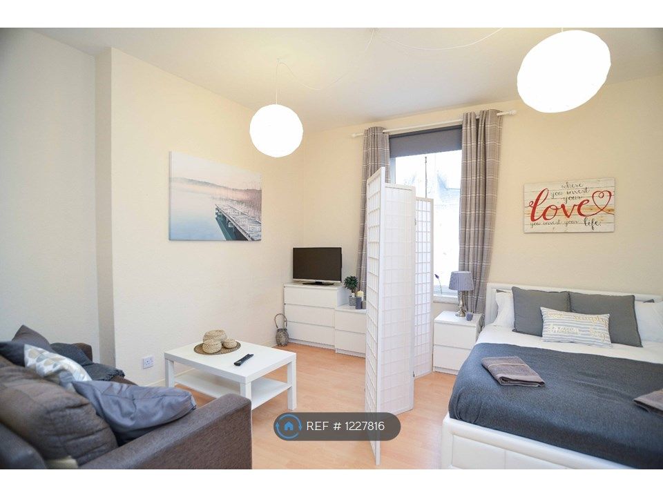Studio to rent in Dunbar Street, Aberdeen AB24 Zoopla