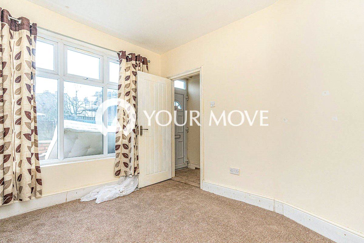 3 bed terraced house to rent in Canterbury Street, Gillingham, Kent ME7