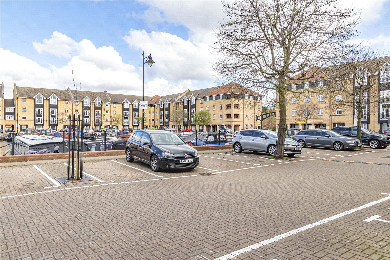 2 bed flat for sale in Evans Wharf, Apsley Lock, Hemel Hempstead