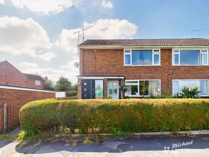 2 bed for sale in Hulbert End, Weston Turville, Aylesbury