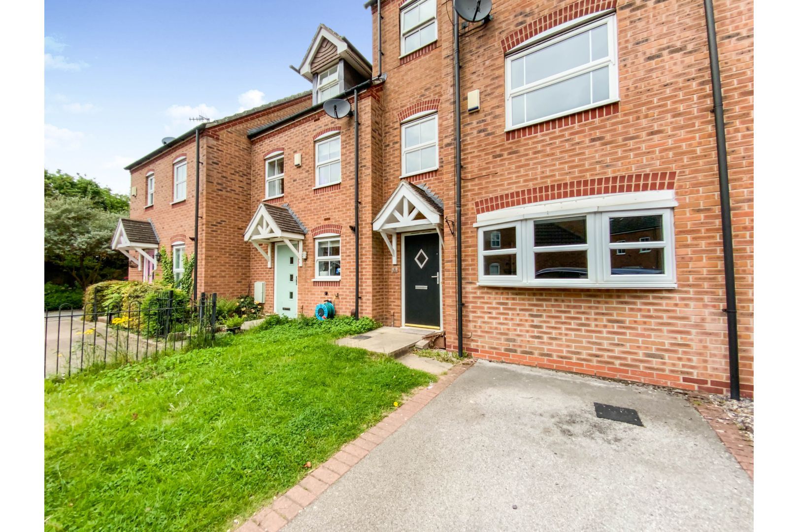 Rowans Crescent, Basford NG6  