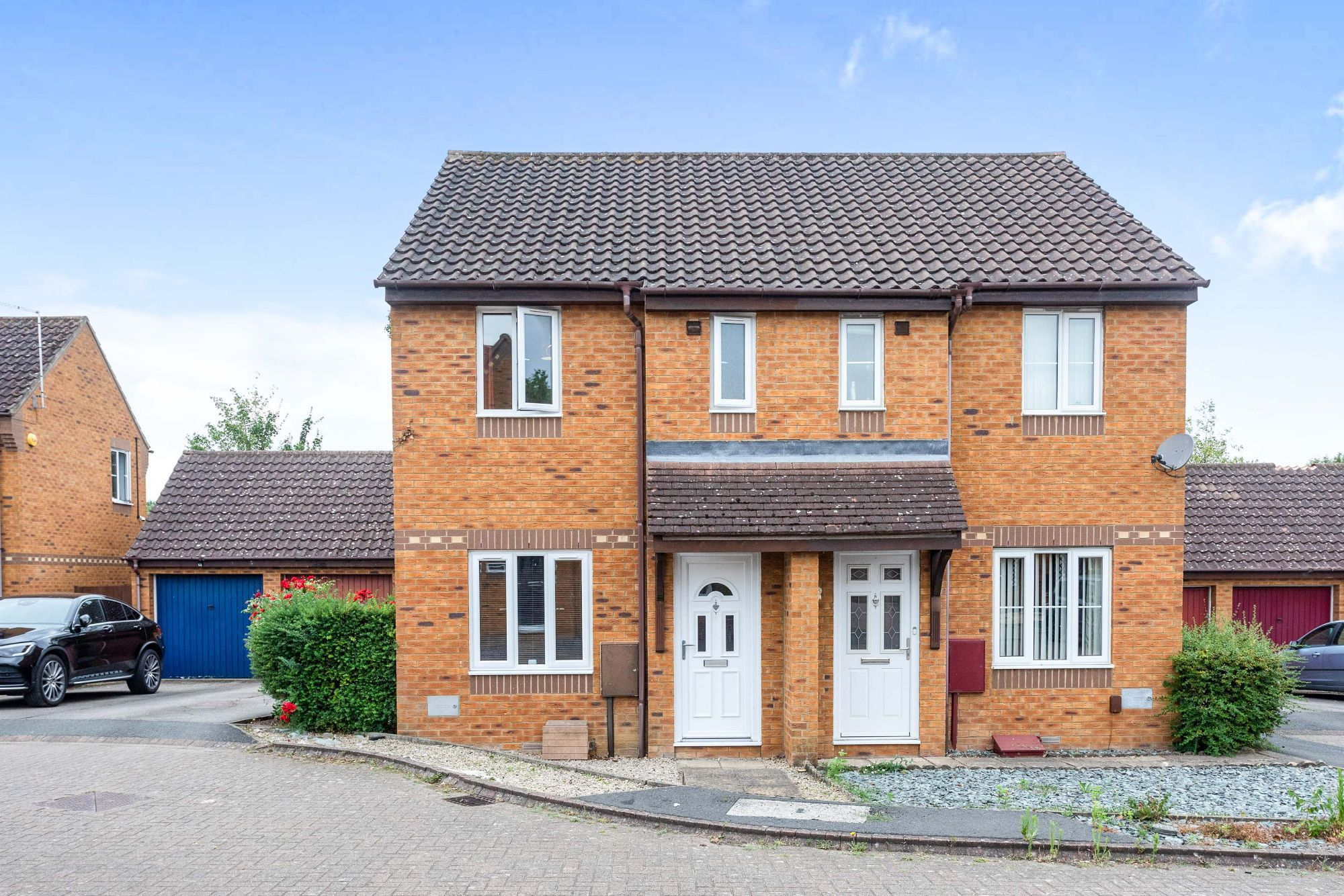 2 bed semidetached house for sale in Camlet Grove, Stantonbury Fields