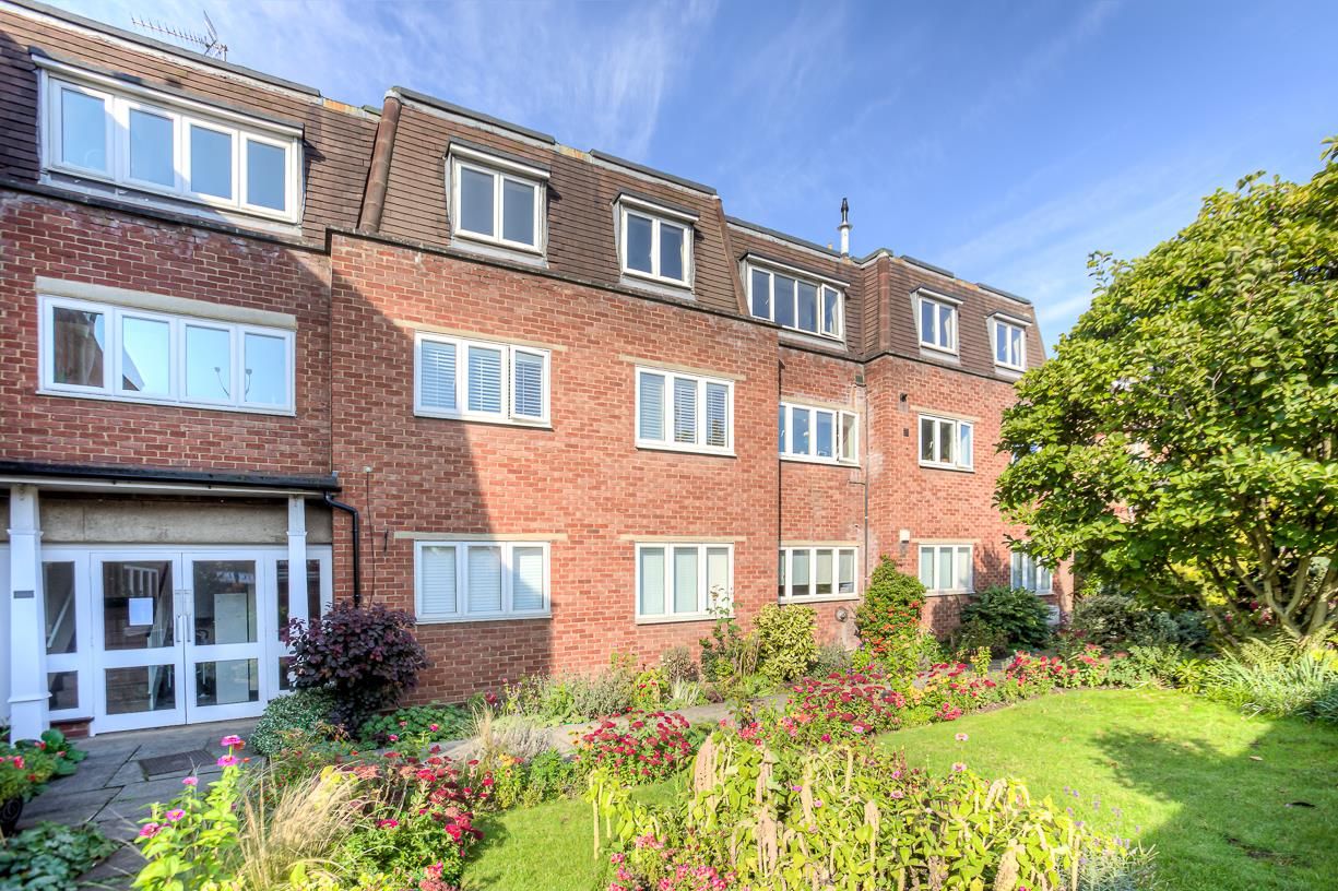 2 bed flat for sale in London Road, Sawbridgeworth CM21 Zoopla