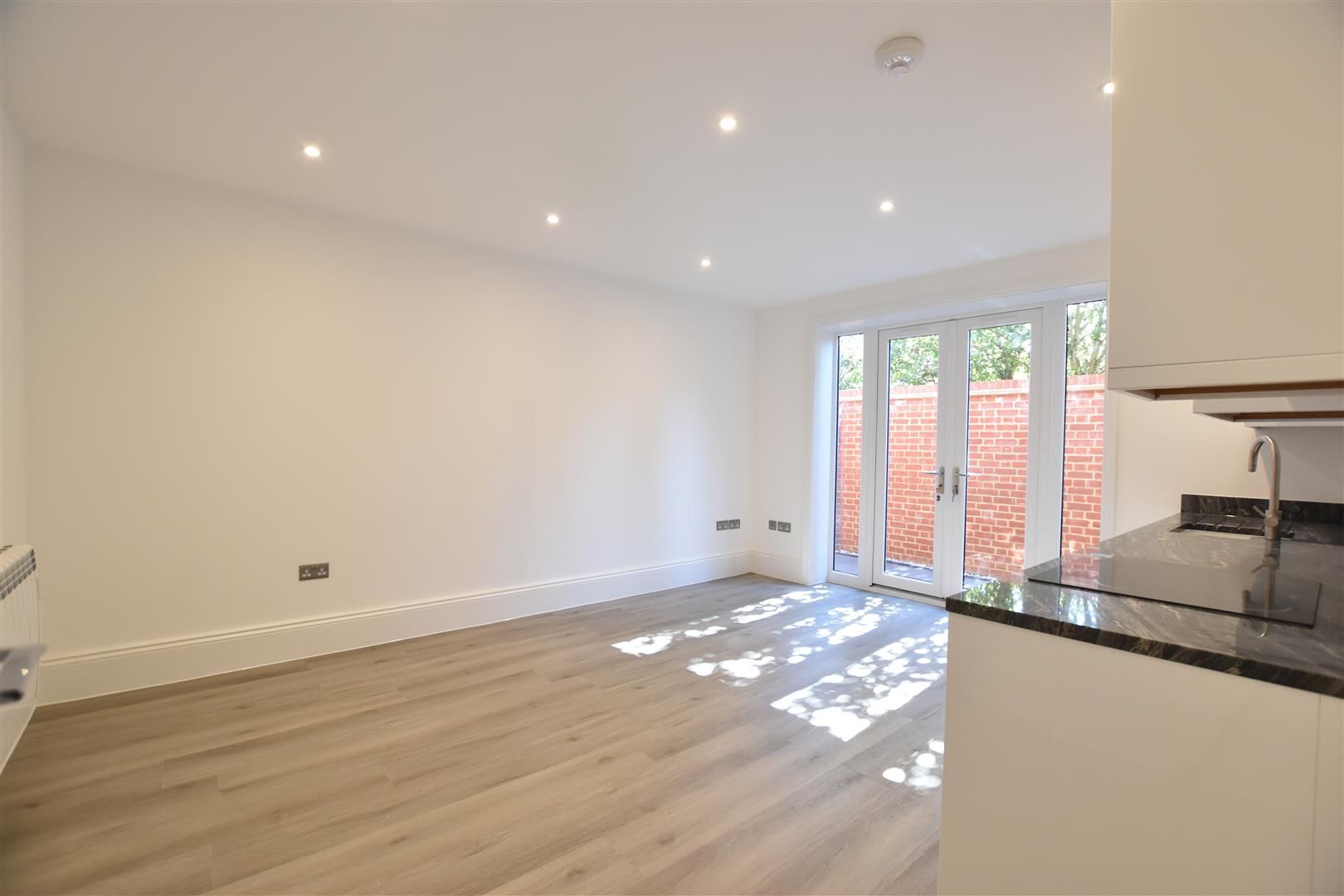 1 bed flat for sale in Woodfield Lane, Ashtead KT21 Zoopla