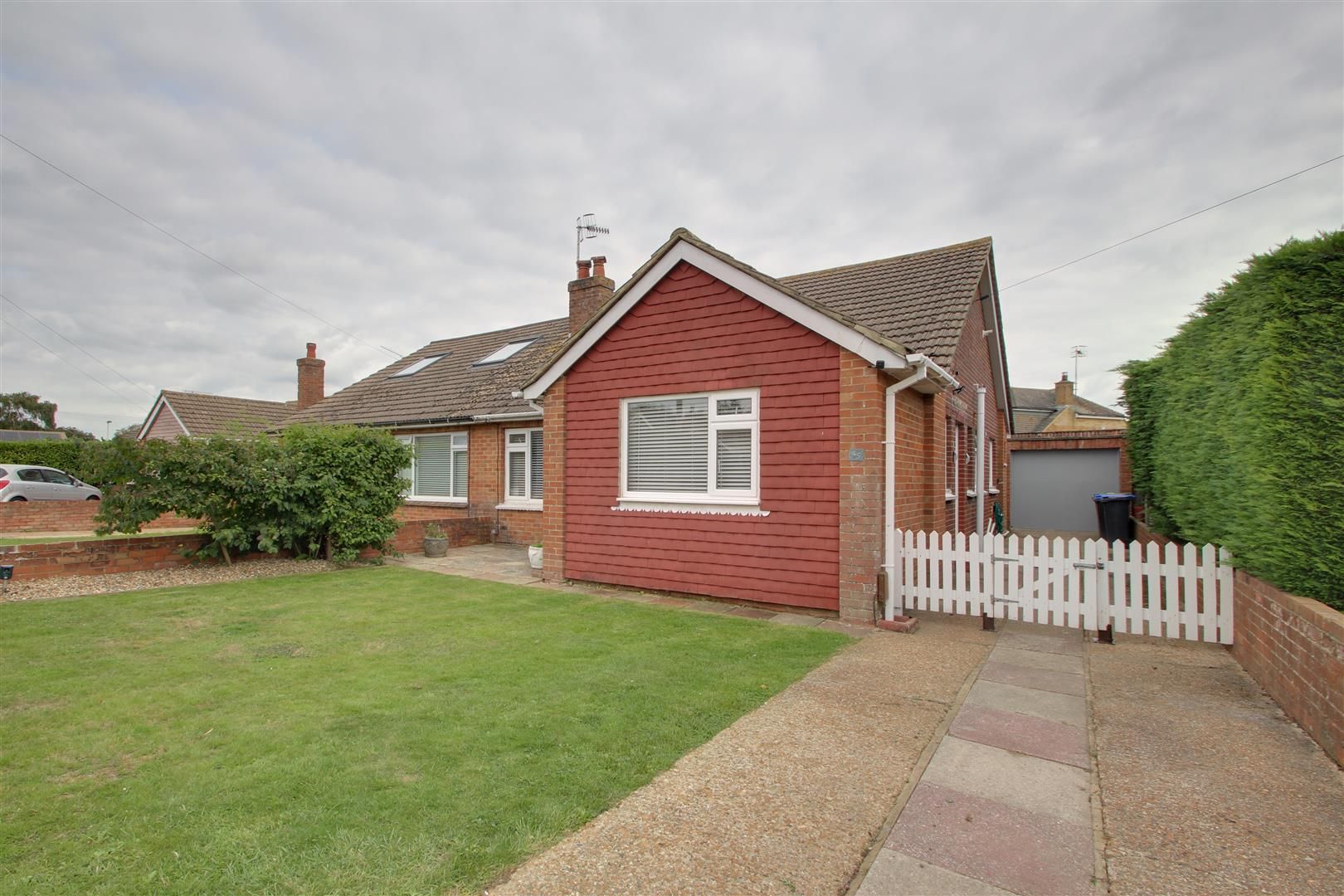 2 bed semidetached bungalow for sale in Windermere Crescent, GoringBy