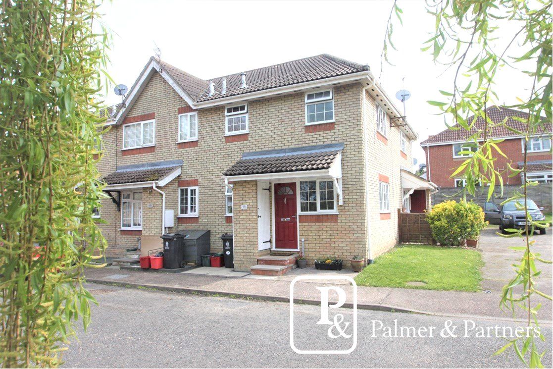 2 bed terraced house to rent in Rookwood Close, ClactonOnSea, Essex