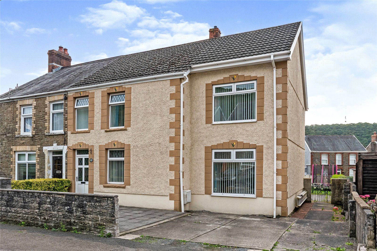 3 bed semidetached house for sale in Brecon Road, Pontardawe, Neath