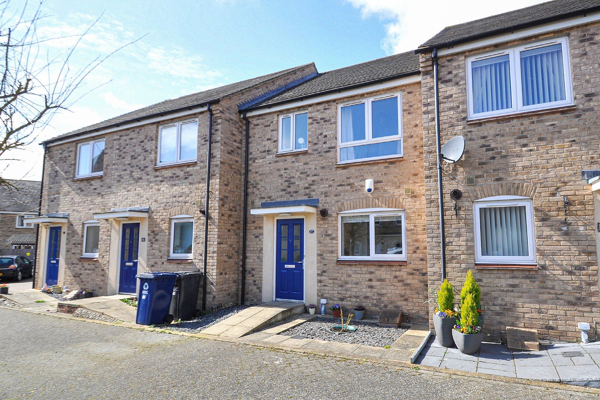 3 bed terraced house for sale in Ruston Close, Hartford, Huntingdon