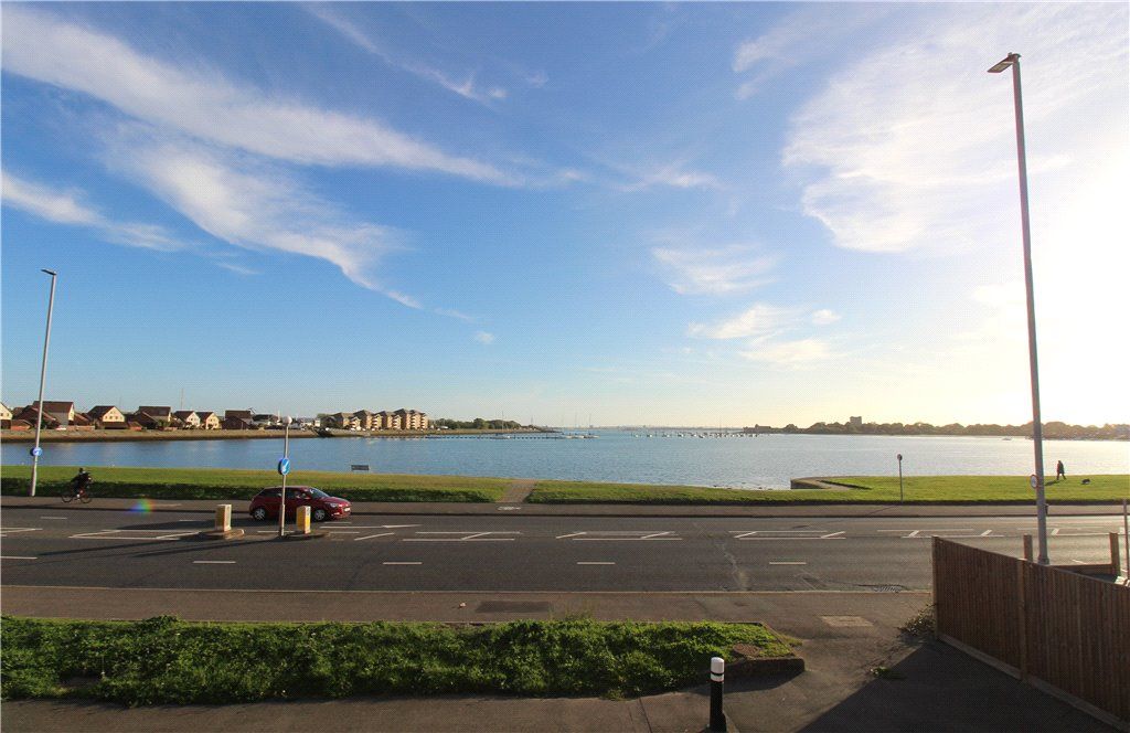 2 bed detached house for sale in Southampton Road, Cosham, Portsmouth