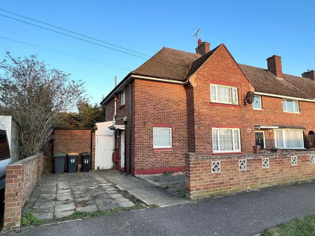 3 bed end terrace house for sale in Harter Road, Kempston MK42 Zoopla
